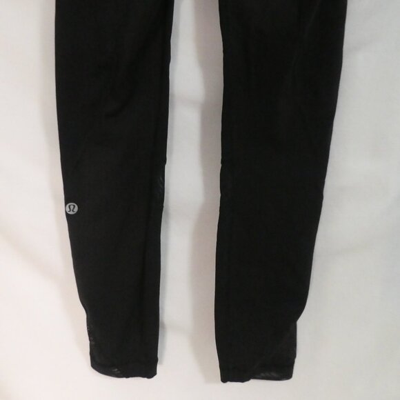 LULULEMON ATHLETICA | size 4 | Black Yoga Leggings | Mesh Panels | Zip Pockets - Picture 14 of 16